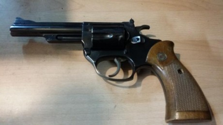 Por tener otros proyectos en mente me veo obligado a vender mi querido revolver Astra modelo Cadix del 00