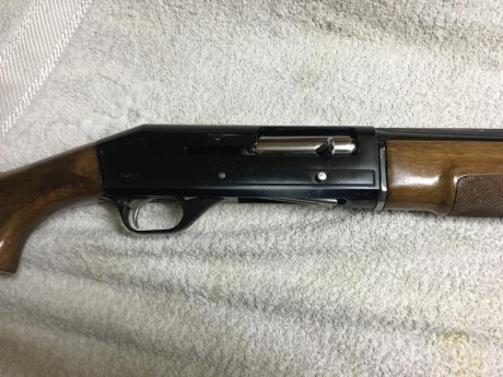 Se vende escopeta modelo Mab con tres polichokes. Cuando he necesitado algún repuesto en la armeria me 01