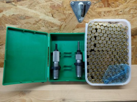 Pues como al final no le voy a dar uso pongo a la venta:
Vainas 308 de municion Lapua con un solo tiro.
Dies 00