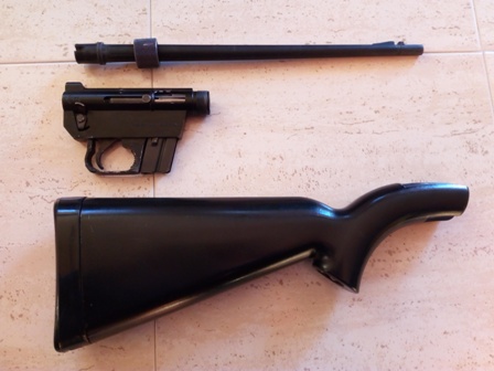 Para hacer un poco de limpieza en el armero vendo carabina  HENRY SURVIVAL  AR-7 en calibre 22lr.

Se 01