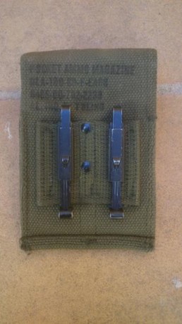 Pongo a la venta este conjunto de funda U.S. con clips ALICE conteniendo dos cargadores COLT de calibre 01