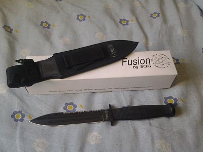 Nuevo, con su caja original... por 40 euros más gastos de envío o entrega en mano en Madrid capital. De 00