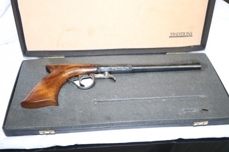 -Vendo Underhammer de ARDESA, calibre 40, muy poco uso
-Magnifica precisión
-Precio 490 €, con portes 02