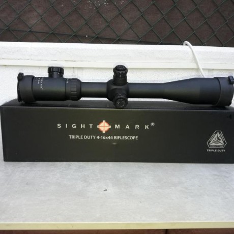 Se vende visor sight mark  triple duty 
4-16×44
Reticula mildot.
Pvp 150 € 00