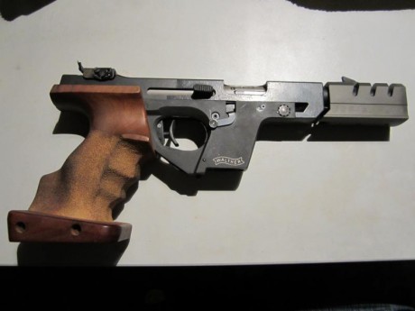 Vendida gracias a todos por el interes mostrado.

Un saludo al Foro.

Un amigo vende la siguiente arma:

Walther 01