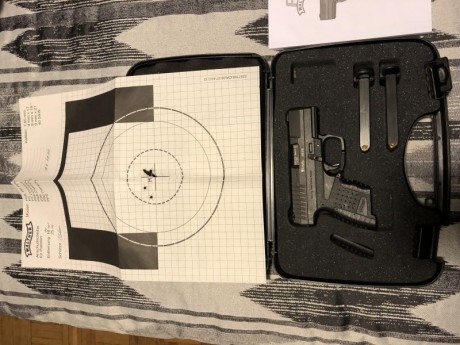 Buenas tardes. Vendo pistola Walther PPS de calibre 9mm PB. 
No tiene ni 100 tiros. Se entrega con su 02
