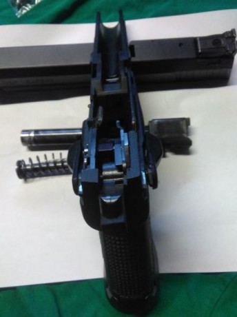 Hola. Vendo pistola HK USP EXPERT calibre 9P. Con un cargador de 18 disparos.
Está en Zaragoza.
Precio 60