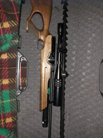VENDO CARABINA HW100T CALIBRE 4,5, CON VISOR WEAVER T36 EN PERFECTO ESTADO CON MUY POCO USO ( APROXIMADAMENTE 02