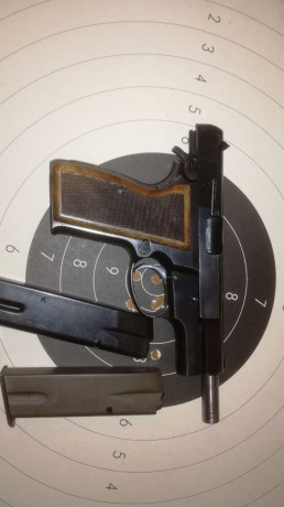 Pues eso un amigo del club me pide que le ponga a la venta una mauser de 9mm precio 350 e para más información 01