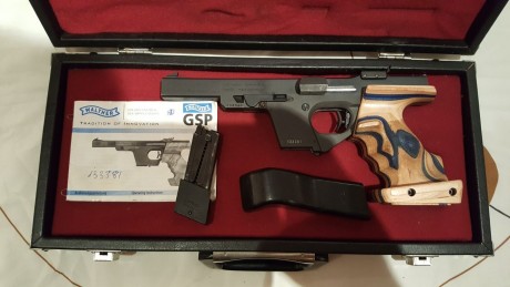  amigo Juan, siempre liado, me ha pedido que ponga en venta varias armas de su propiedad.
 Un fusil Cetmetón, 20