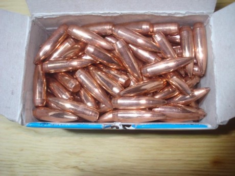 Hola,

Vendo 300 vainas Cineshot y DAG by RWS con un solo tiro, pulidas en Tumbler más 100 puntas Nosler 00