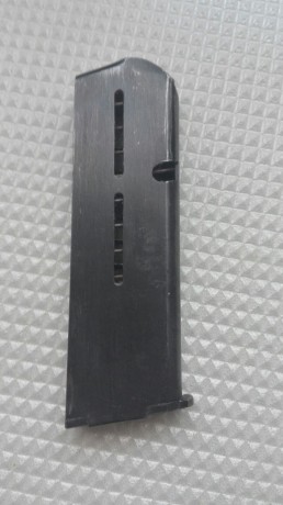 Vendo este cargador por un precio de 35 €. Mi telefono de contacto es 605678170, Manuel. 02