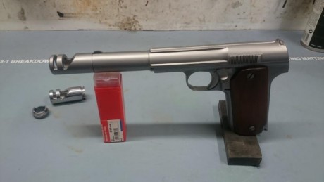 Hola a todos,os paso unas fotos del ultimo experimento que hice con una 400,la idea se me ocurrio cuando 10