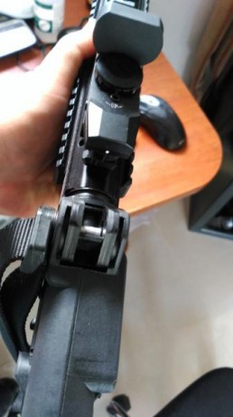 Vendo carabina Kel-Tec SUB2000 calibre 9 Pb, guiada en D. No tiene mas de 50 disparos. Se vende con el 102