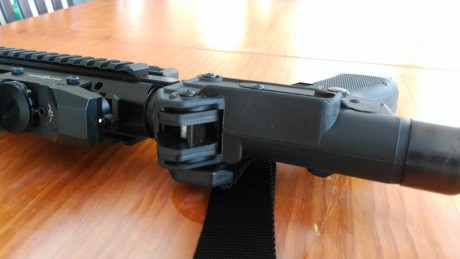 Vendo carabina Kel-Tec SUB2000 calibre 9 Pb, guiada en D. No tiene mas de 50 disparos. Se vende con el 100
