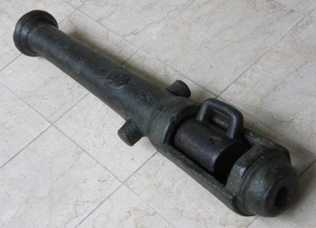 Voy a colocar unas fotos de un arma larga alemana de llave de mecha del siglo XVI. 20
