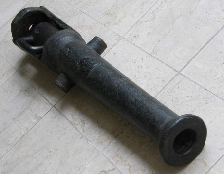 Voy a colocar unas fotos de un arma larga alemana de llave de mecha del siglo XVI. 31