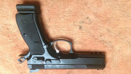 Por falta de tiempo para practicar, pongo a la venta esta fabulosa CZ SP-01 Shadow, prácticamente nueva 00