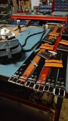 Un buen amigo y excelente artesano fabrica cinturones de la mejor calidad, los vende a 30 euros gastos 111