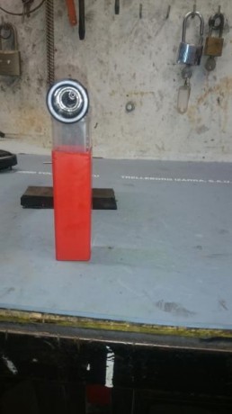 Hola a todos,os paso unas fotos del ultimo experimento que hice con una 400,la idea se me ocurrio cuando 111