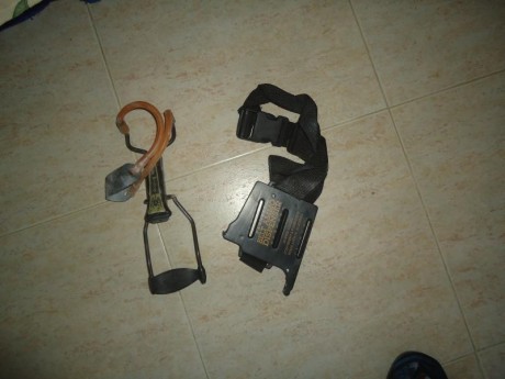 Es una idea que se me ocurrió estirando y soltando un muelle que mi hijo utiliza como juguete: ¿sería 131