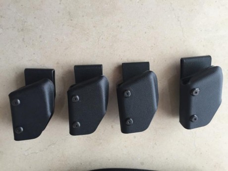 Se ofrecen los siguientes complementos nuevos de IPSC:
Cinturon.
4 portacargadores de gran capacidad, 02