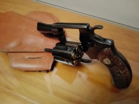Un amigo pone en venta dos armas cortas guiadas con licencia tipo Á.

PISTOLA STAR SUPER S en calibre 31