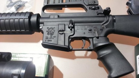 AR 15  OLympic Arms cal 222 Rem.  bull barrel  1”,  paso 9: 1 con  correa de transporte, pistolete anatómico, 02