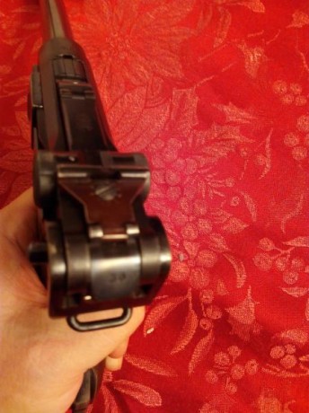 Hola.
Vendo una pistola Luger, calibre 9 mm. preparada para tiro de precisión. (fuego central y parabellum).
Aviso 00