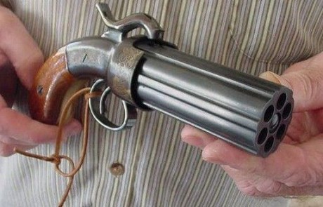 muy buenas.............

mi intencion es abrir un post en donde cada uno pueda poner el arma que le parecza 141