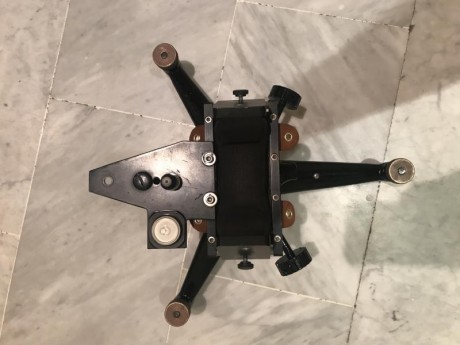 Buenos días:

Vendo mi torreta Sinclair Heavy Varm, en comparación con las actuales torretas que hay en 01