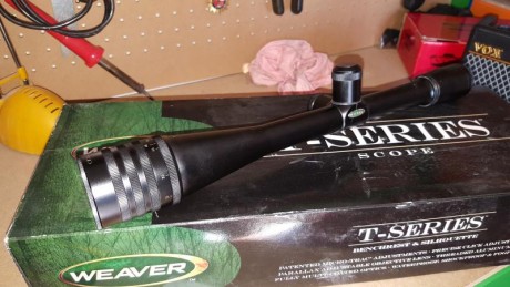 Hola compañeros en esta ocasión pongo en venta un visor Weaver t 36 x 40 tubo de 25.

Lo compré hace poco 10