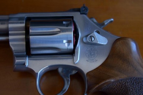 Vendo revólver Smith & Wesson 4" Cal. 38 Special.
Comprado en 2015, único propietario.
Guiado 00