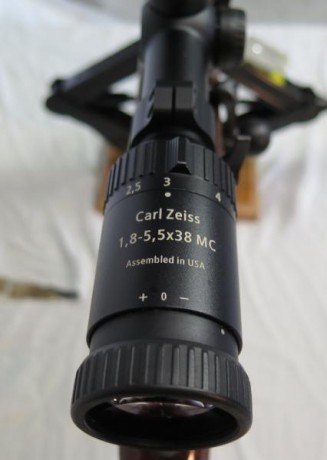 Por dejar la caza SE VENDE Mauser-Werke calibre 30.06, cerrojo rectilíneo con mira de batida CARL ZEIS 02