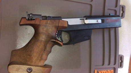  ------------------VENDIDA-------------
 
 Pistola Benelli MP90 World Cup 22 Lr. Pistola con poco uso 00