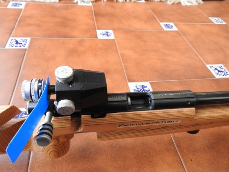 .... vendo esta carabina; esta como nueva, garantizado. Solo ha tenido algunas tiradas. 
Diopter (iris) 11