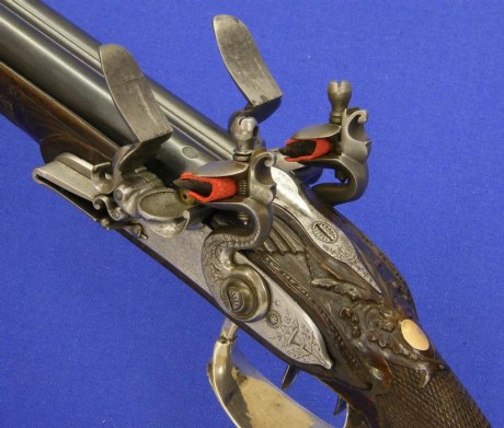 Voy a colocar unas fotos de un arma larga alemana de llave de mecha del siglo XVI. 72