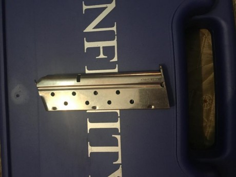 Vendo cargador de 9mm nuevo a estrenar 
Para 1911 comprado en Top Gun
  Precio 28 €   portes peninsula 02