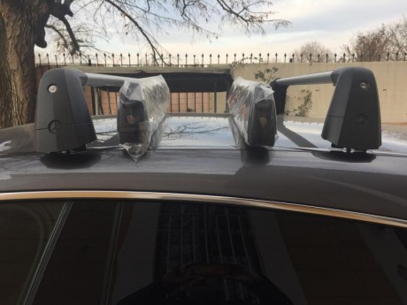 Hola, vendo las barras originales y porta esquís también originales de mercedes para seis esquís o dos 00