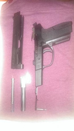 Vendo Sig sauer Sp 2009 9mm Pb,pocos tiros(500 aprox.)sólo he tirado con ella munición recargada,2 guias 00