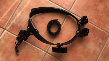 La funda es para Sps , Sti ,sv o similares esta nuevo solo un uso cinturón de 120 todo por 80€ Cinto vendido 00