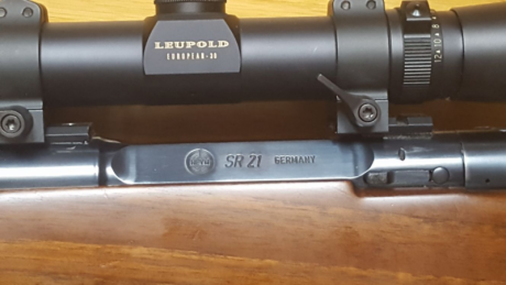 Buenos dias
Vendo rifle Heym SR21 con visor Leupold European 4-12x40. Tubo de 30. Version europea de la 20