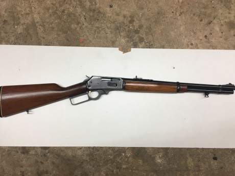 buenas 

un amigo me ha pedido que le ponga un anuncio , es un rifle Marlin de palanca del calibre 30/30 00