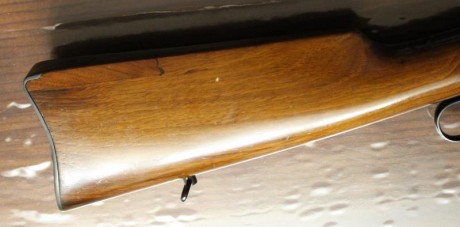 Vendo carabina Tigre 44/40 restaurada de maderas y metales. En el parte superior izquierda de la culata 12