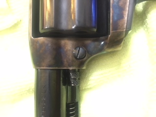 Supongo que los poseedores de replicas de revolveres uberti ya lo conoceran pero por si alguien lo desconoce 11