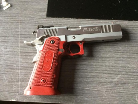 Hola,

Al final el comprador renunció y por lo tanto la pistola sigue a la venta con algunas modificaciones. 01