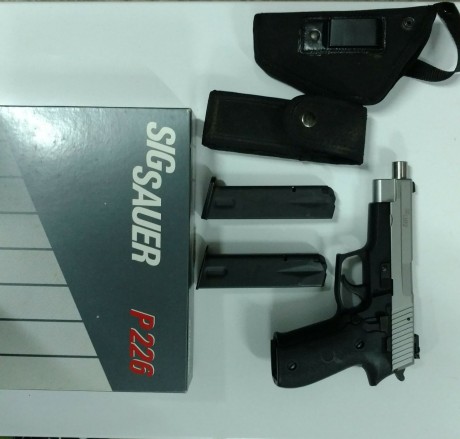 Buenas me dice un amigo que vende este arma,tiene unos 300 disparos,es del año 1998. Esta sin uso, guiada 31