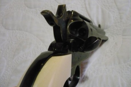 vendo revolver Peceamaker de fogueo totalmente de acero nada de plástico apenas se ha tirado un tiro está 00