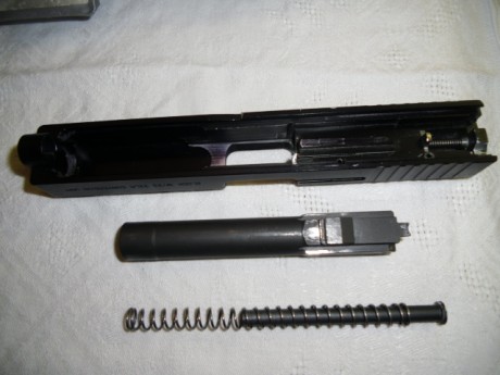 Ambos cañones "espejo". Todos son originales y la pistola no tiene ningun gambio. / trigger 31