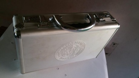    Se vende Pistola S&W Performance center Model 5906 PPC-9 6"   

   Con 3 cargadores.
3 Cachas.
Una 60